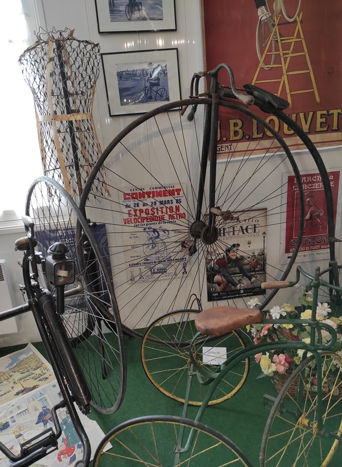 Moto vélo rétro Neuville-de-Poitou